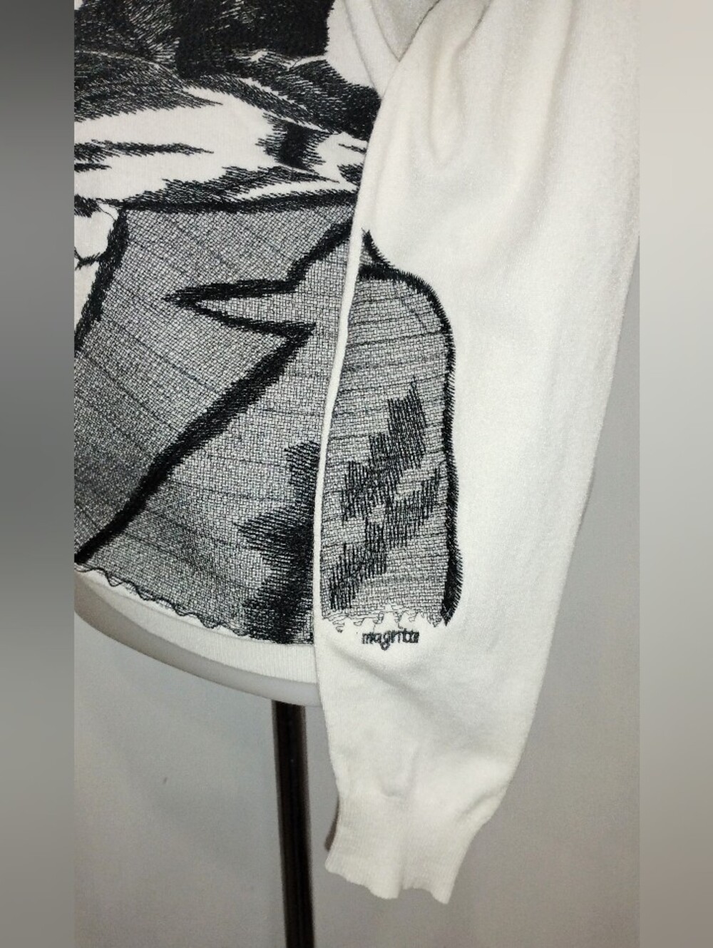 OPENING CEREMONY & MAGRITTE EMBROIDERED TOP - Picture 11 of 13